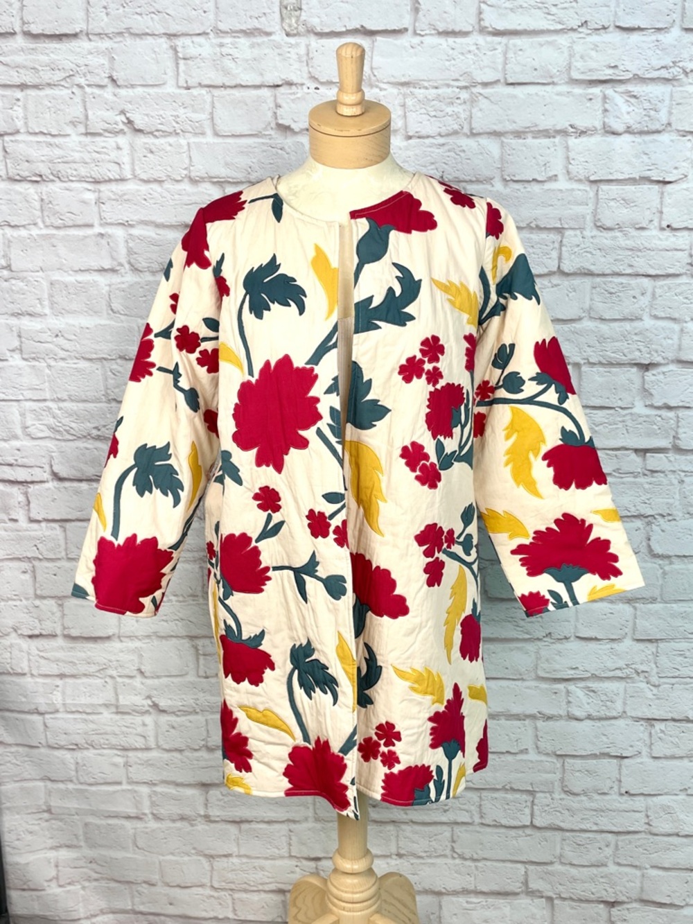 J. Peterman Quilted Floral Applique Ivory Cotton Long Coat Jacket Size M